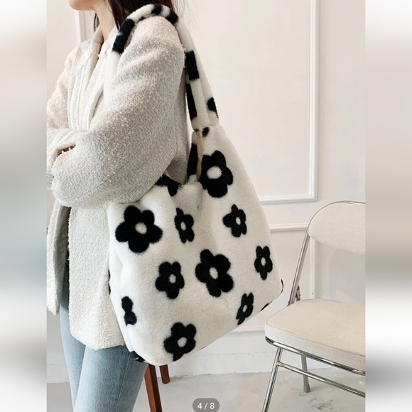 Fluffy Floral Shoulder Tote Bag - Picture 5 of 5